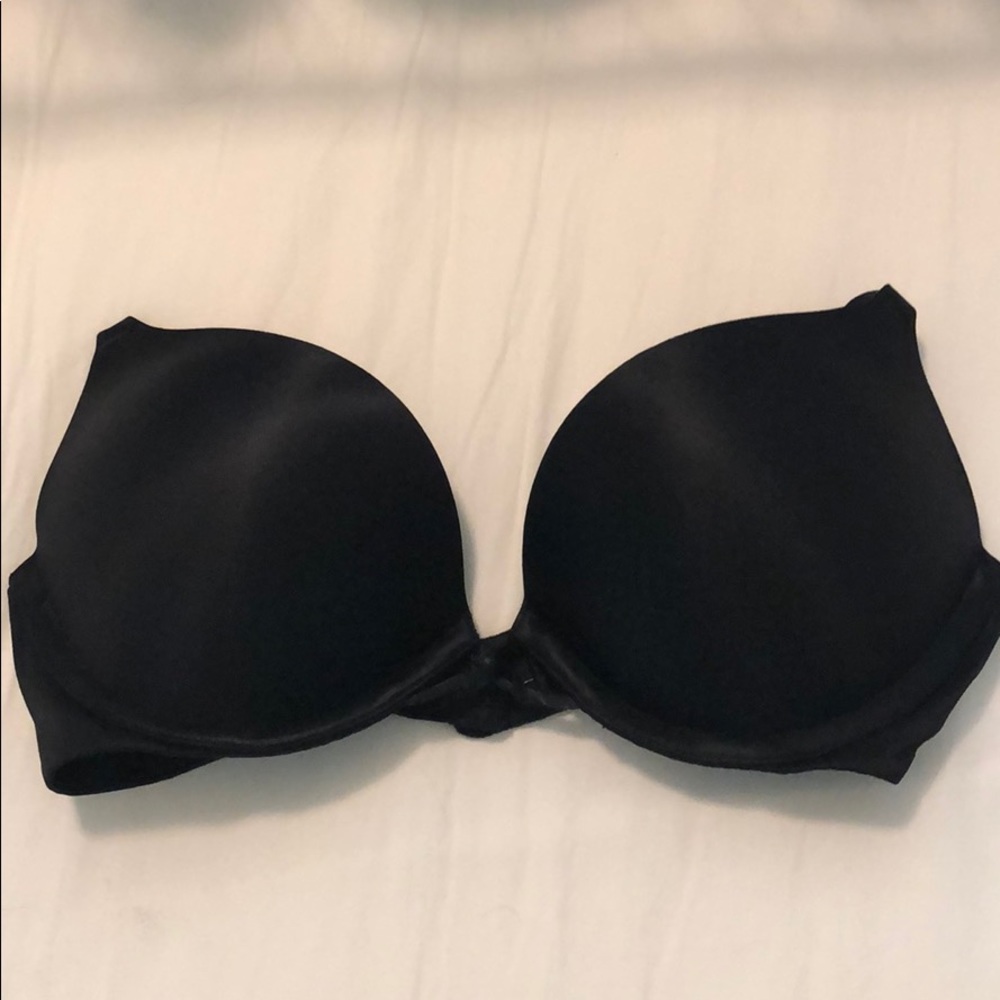 Victoria’s Secret Plunge Bra 32B